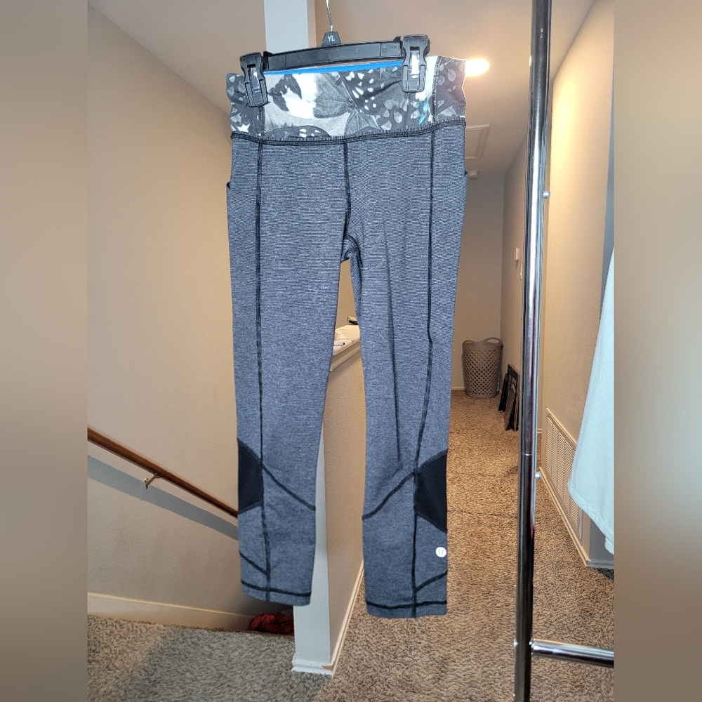 🍋 Lululemon Crop Leggings Size 4 (23-24" inseam)